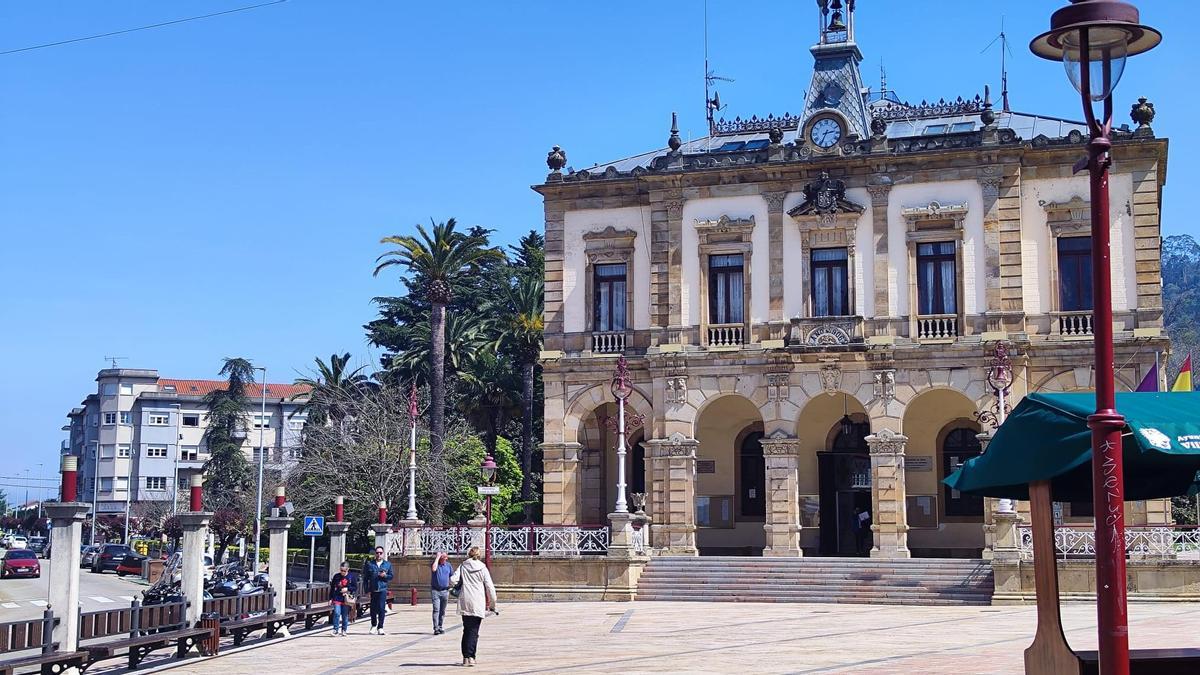 Vista del Ayuntamiento de Villaviciosa