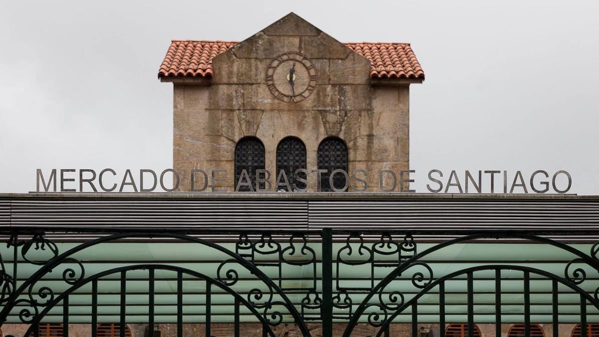 Imagen de la entrada principal del Mercado de Abastos