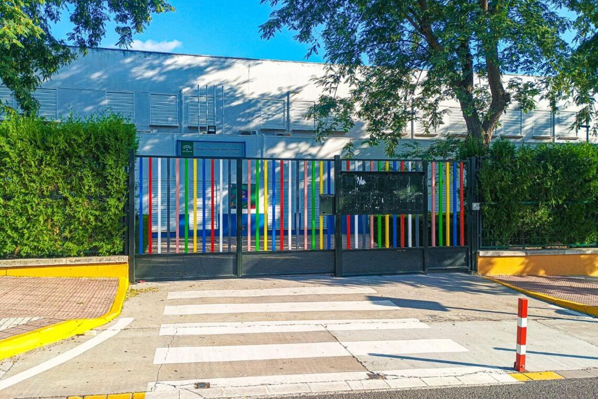 Puesta a punto de los colegios públicos de Alcalá de Guadaíra.