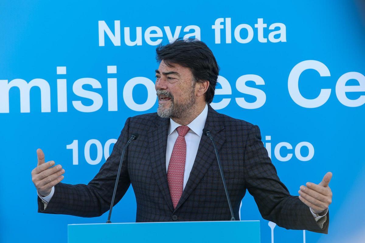 Presentacion de los nuevos autobuses híbridos y electricos de Vectalia