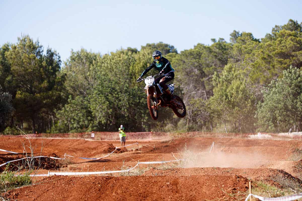 Motocross para valientes en Santa Eulària