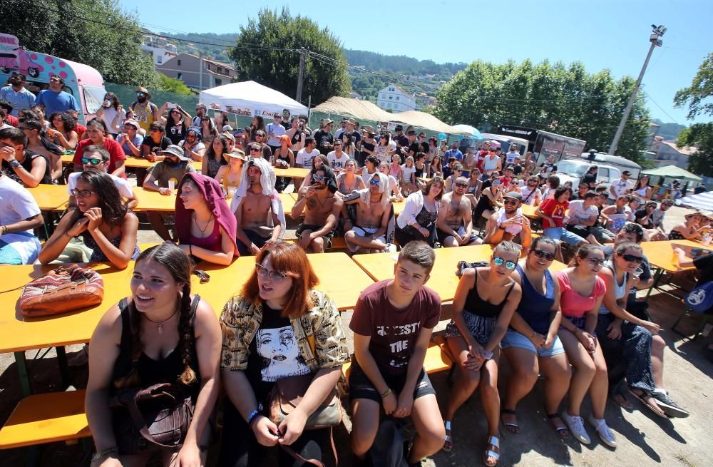 Cientos de asistentes abarrotaron el campo de A Estacada y el camping del festival en una jornada en la que tocaron siete bandas, entre ellas Soziedad Alkoholika y Boikot