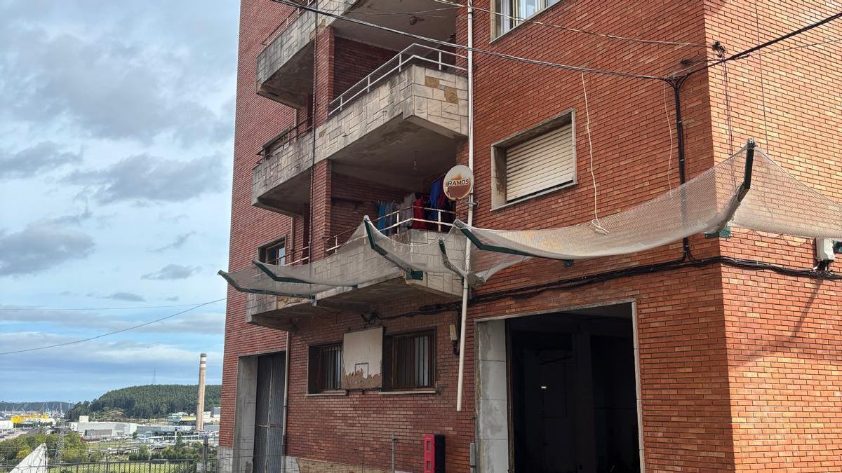 POLEMICA CUARTEL GUARDIA CIVIL ASTURIAS | El cuartel de la Guardia ...