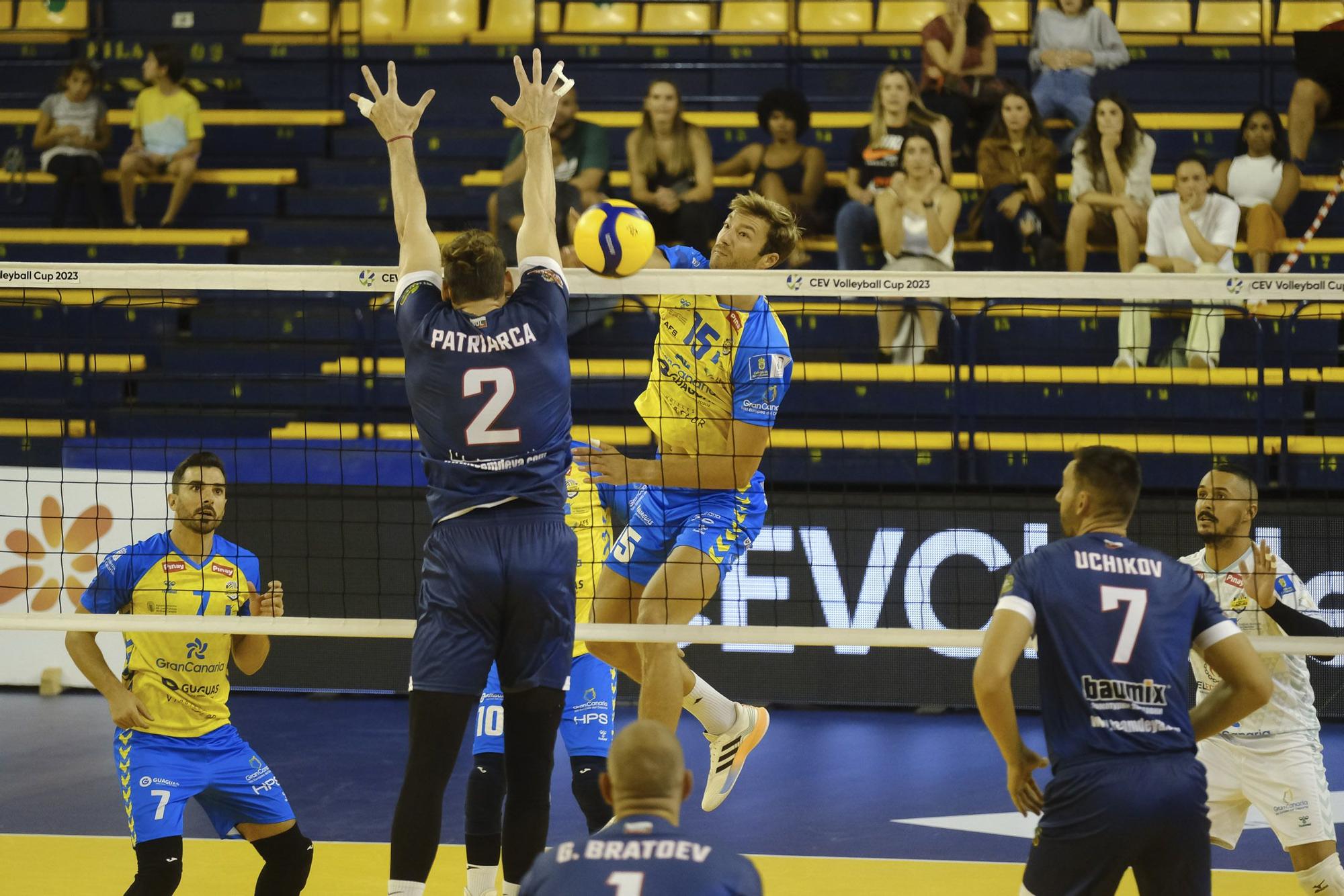 Voleibol: Guaguas-Deya Volley Burgas