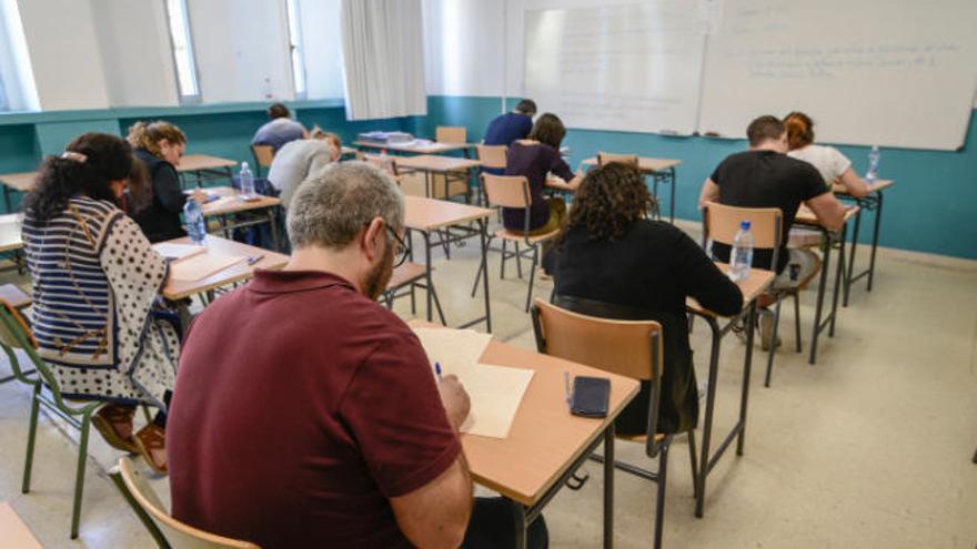 Canarias oferta 1.210 plazas de empleo en Educación para el próximo verano