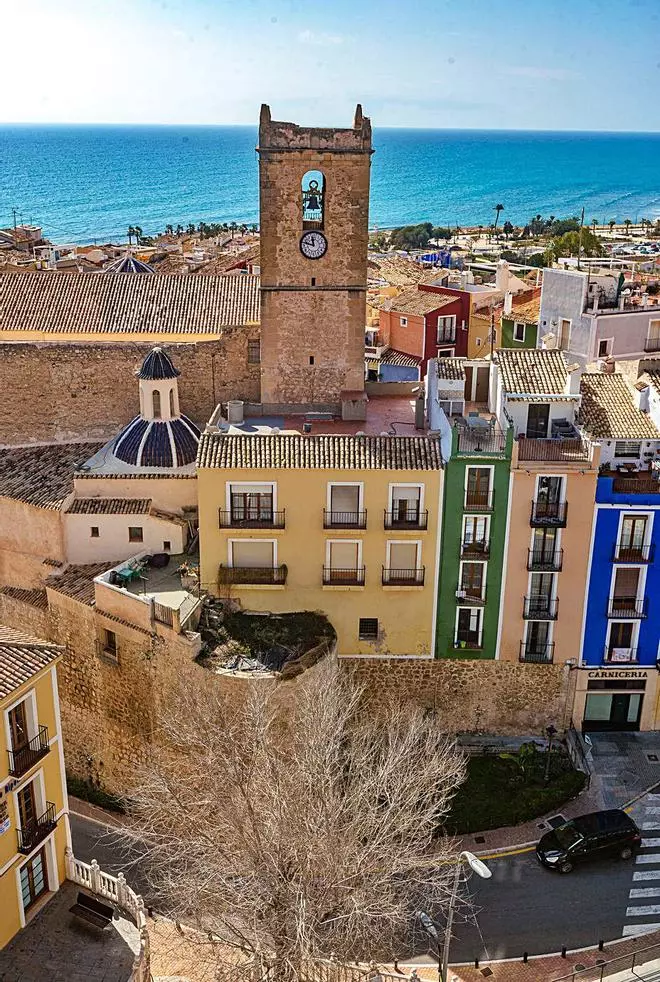 La Iglesia de La Vila restaurará la torre principal y las campanas de hierro