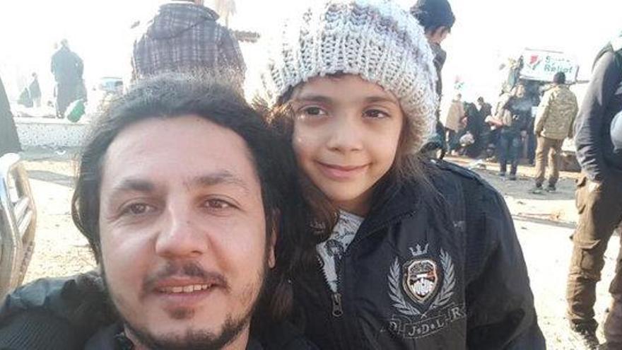 Sacan de Alepo la niña que contaba la guerra en Twitter