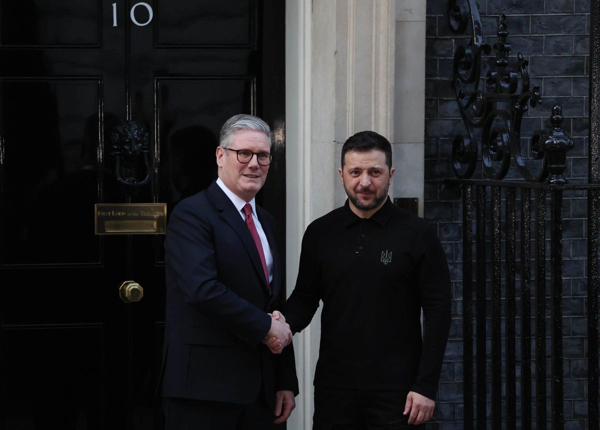 Zelenski es reuneix amb Starmer a Londres