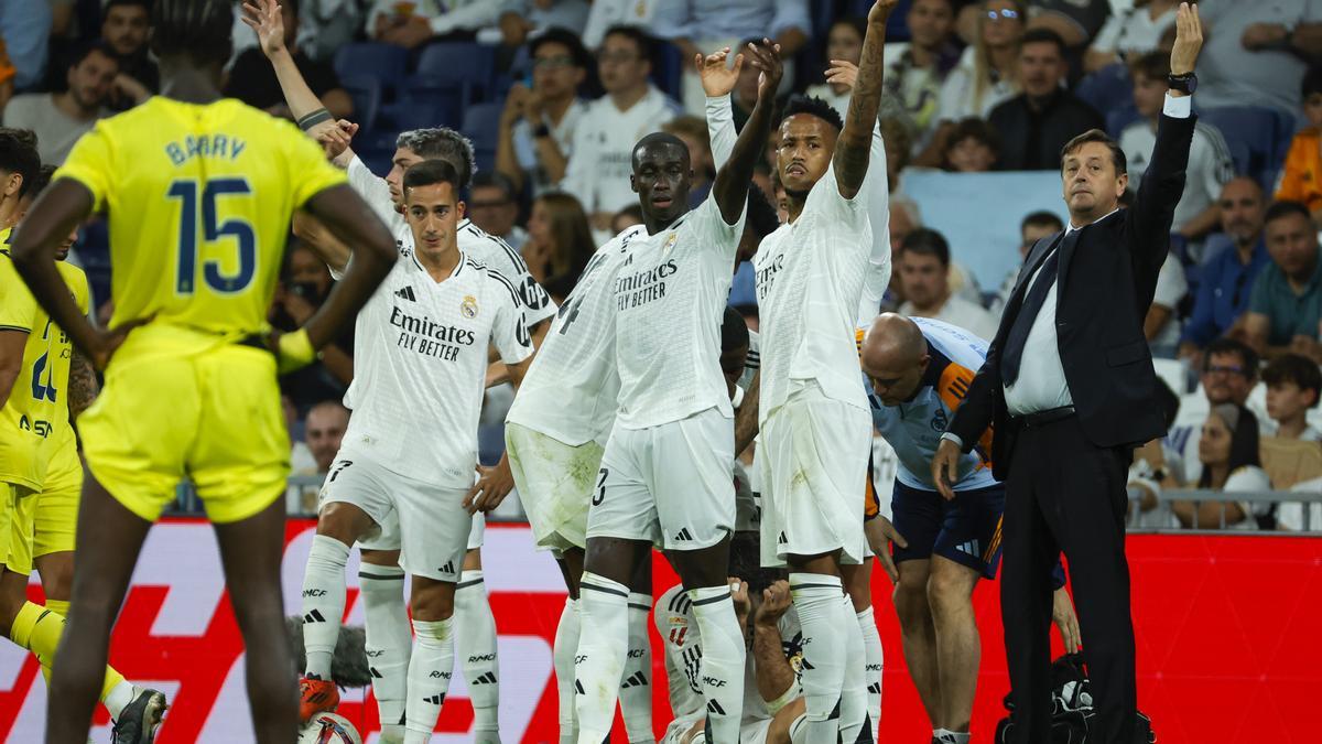 Los compañeros de Dani Carvajal piden que acuda la camilla tras la lesión del lateral