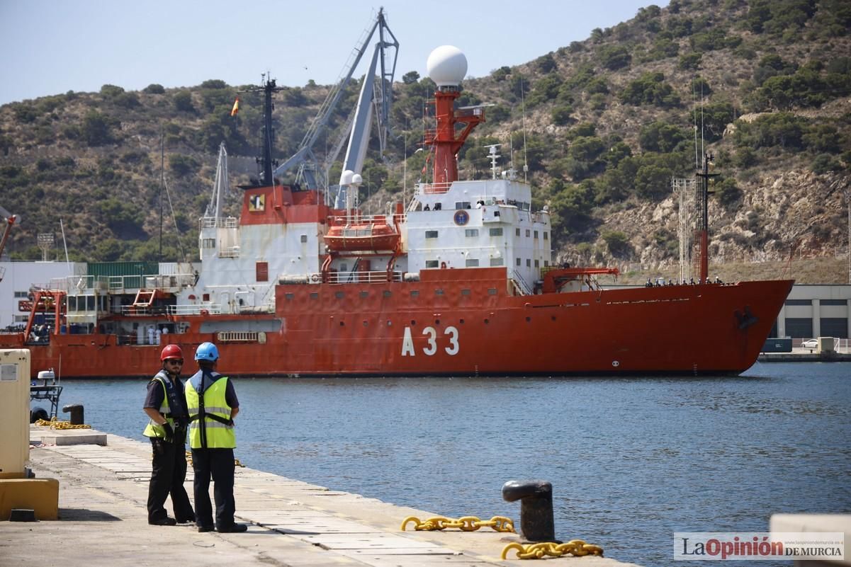 La llegada del buque Hespérides al Puerto de Cartagena, en imágenes