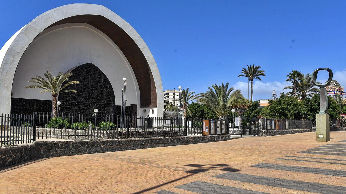 Vista exterior del Templo Ecuménico El Salvador de Playa del Inglés.