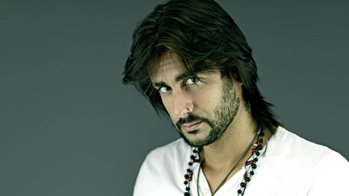 Melendi arrasa con su nuevo disco Woman