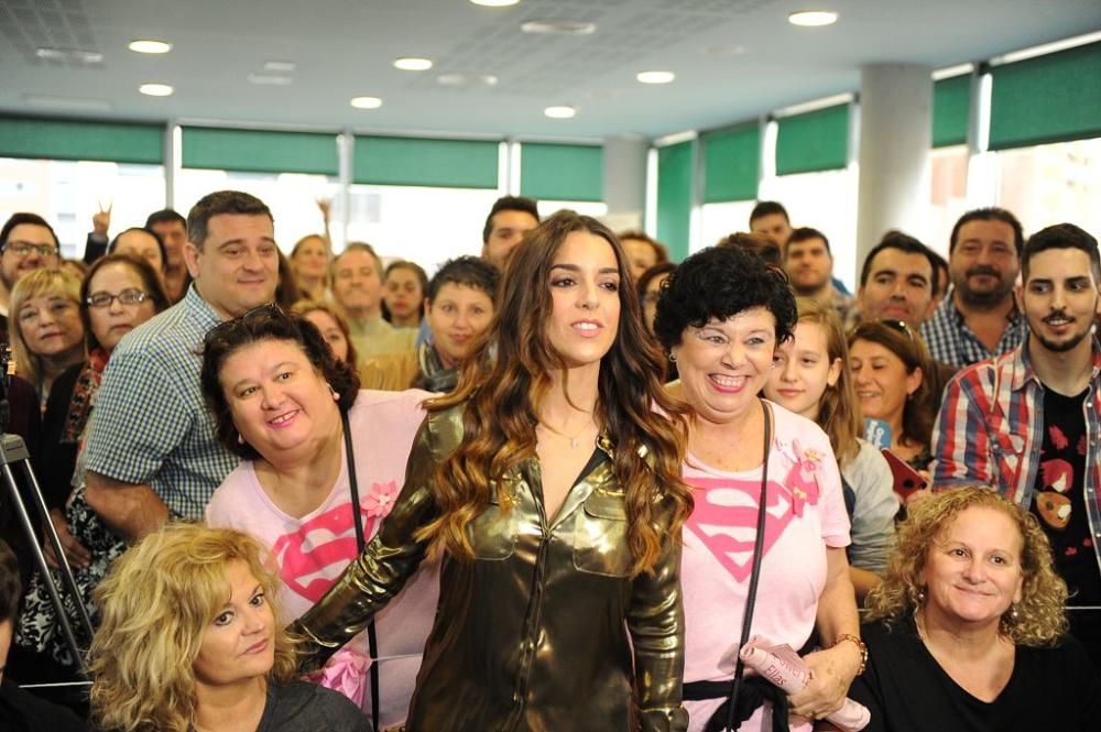 Ruth Lorenzo canta por la lucha contra el cancer