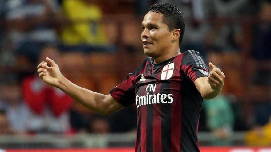 El Villarreal confirma el fichaje de Carlos Bacca