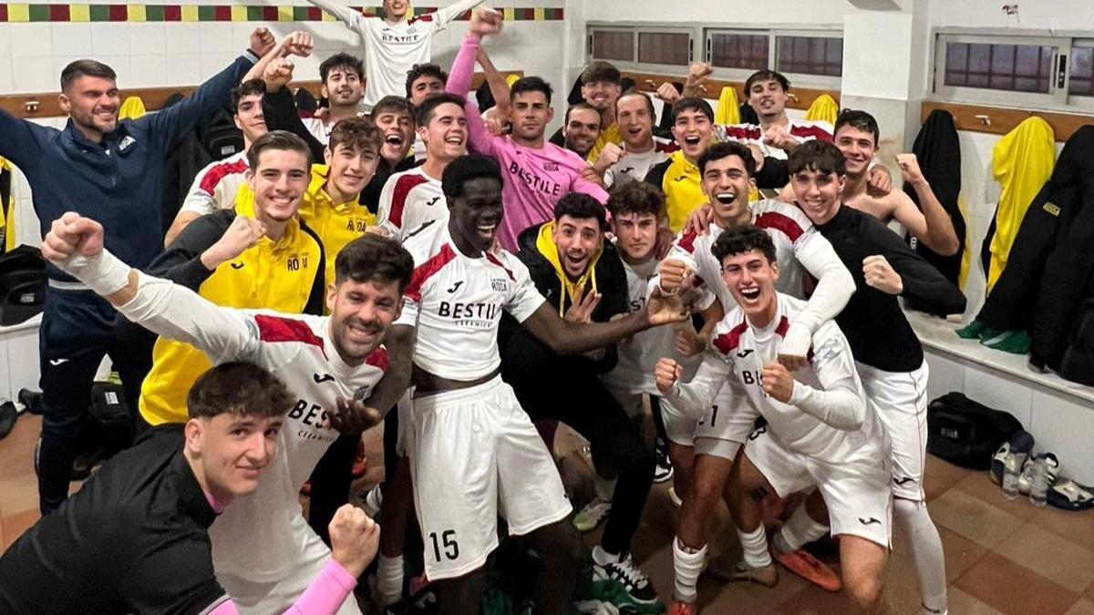 Alegría en el vestuario de un Roda que volvió a ganar ocho semanas después.