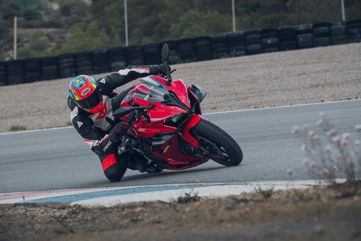 QJ 800RR