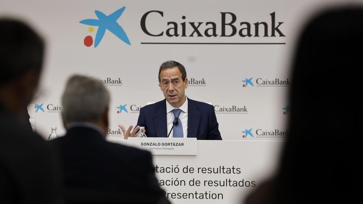 El consejero delegado de CaixaBank, Gonzalo Gortázar, presenta los resultados de la entidad del primer trimestre de 2026.