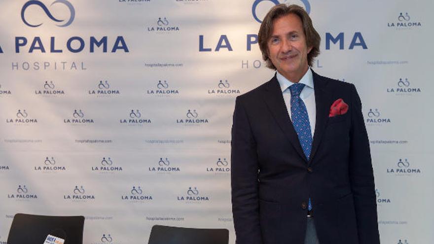 Un cirujano del Hospital La Paloma, primer español en recibir el premio Paul Brand
