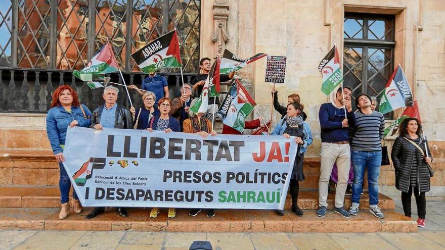 La concentración tuvo lugar ayer por la tarde en la plaza de Cort de Palma.