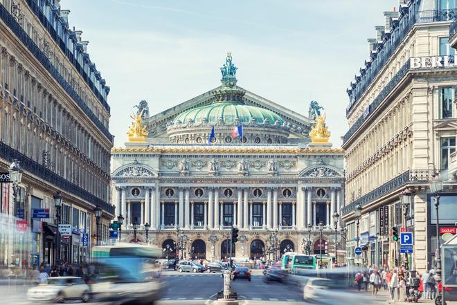 Ópera Garnier, Emily in Paris, Netflix