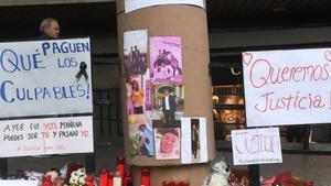 Altar en memoria de Yoel Quispe que sus familiares colocaron en el lugar en el que lo mataron.