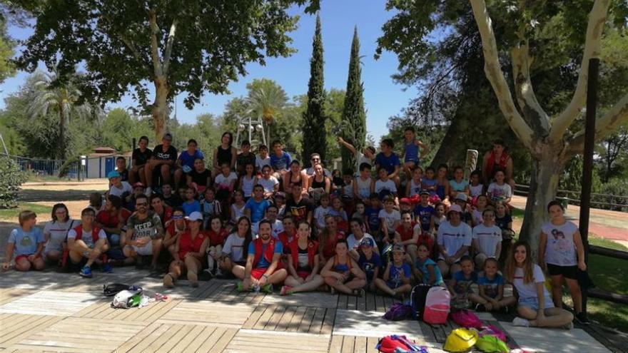 70 menores y 30 voluntarios despiden hoy la escuela de verano de la Cruz Roja