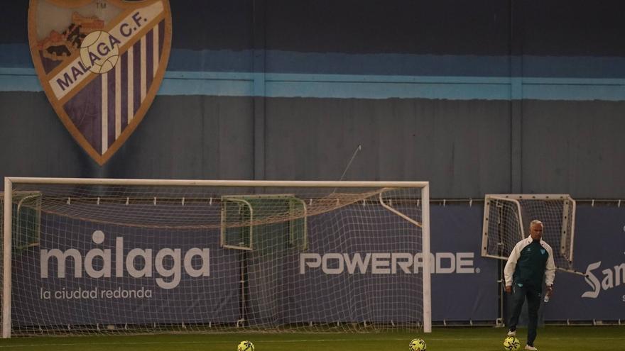 Málaga CF: Las dudas y las urgencias de Pellicer