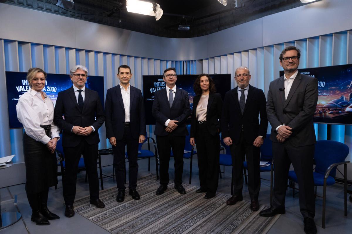 Silvia Tomás, Felipe Carrasco, Rafael Doménech, Vicente Lafuente, Carmen Barber, Juan Antonio Delgado y Óscar Miralles.
