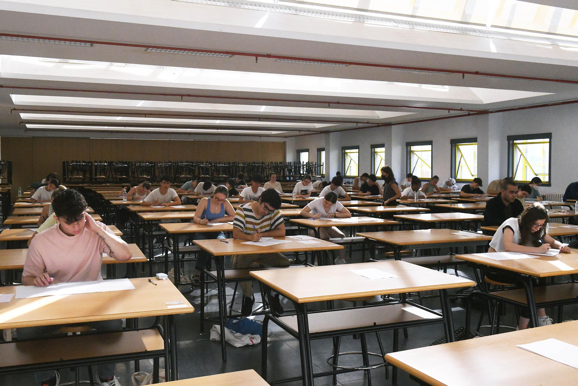 Casi 500 estudiantes inician en A Coruña la ABAU extraordinaria