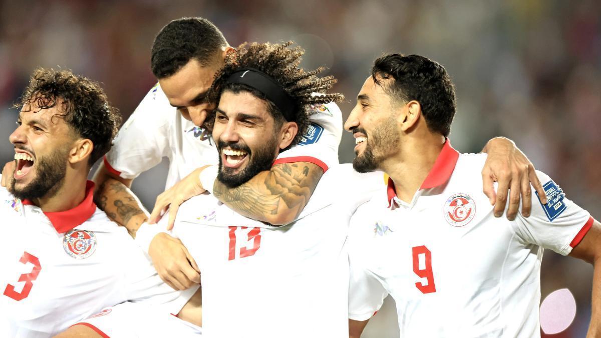 La selección que está tocada por una varita: dos récords mun