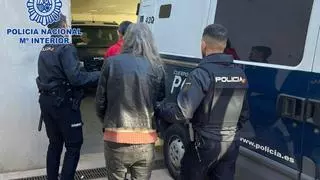 Un policía nacional fuera de servicio impide el robo en una peluquería de Murcia