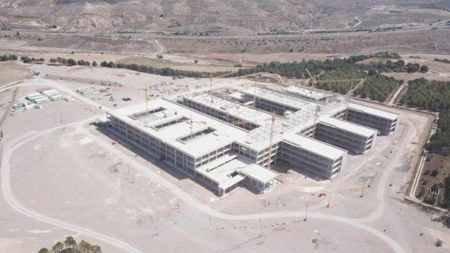 Médicos, asociación de vecinos y Teruel Existe piden una reunión con Repollés para revisar el proyecto del hospital