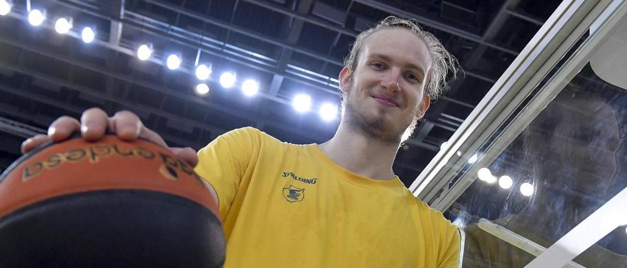 Olek Balcerowski tras el entrenamiento de hoy en el Arena, preparando el encuentro de ACB ante el Valencia Basket