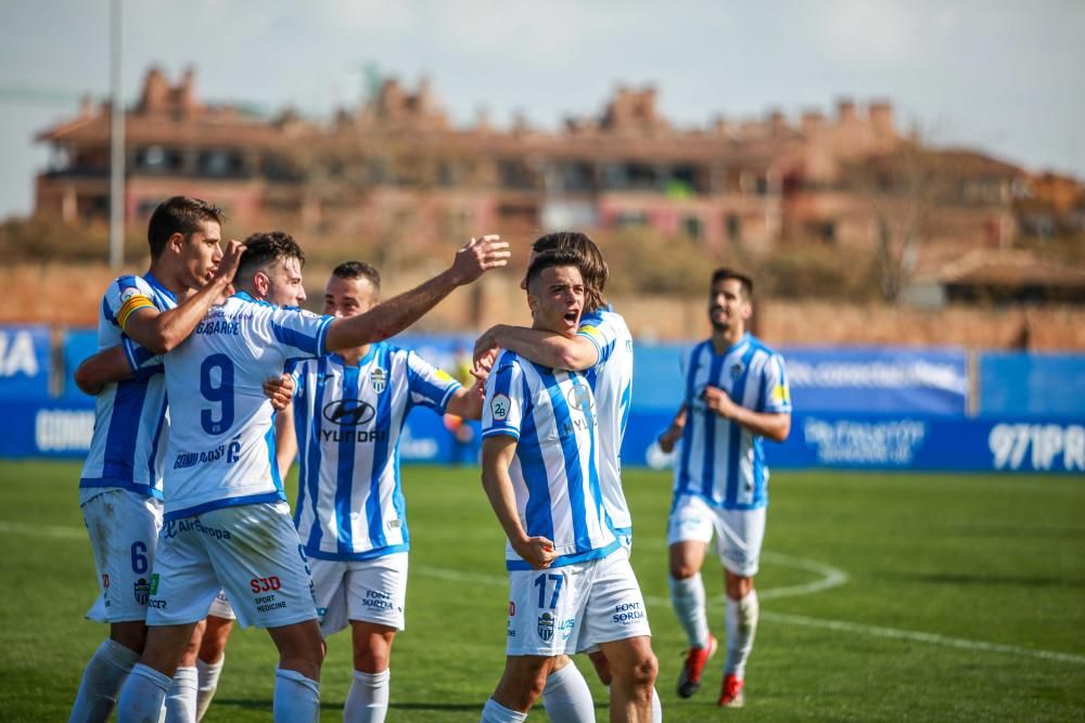 El Atlético Baleares consolida el liderato con remontada ante el Pontevedra