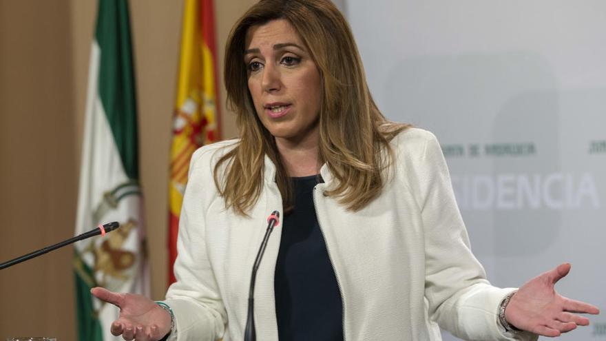 Susana Díaz exige al Gobierno &quot;explicaciones urgentes&quot; por &quot;eliminar fiscales incómodos&quot;