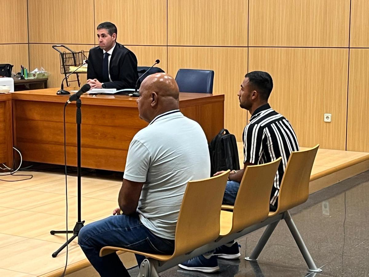 El condenado por agredir sexualmente a una mujer y una niña en un casal de Mislata durante el juicio celebrado este viernes.