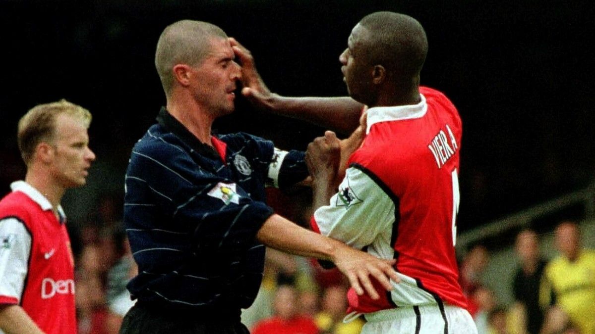 Keane y Viera, en un Arsenal - Manchester United de los noventa