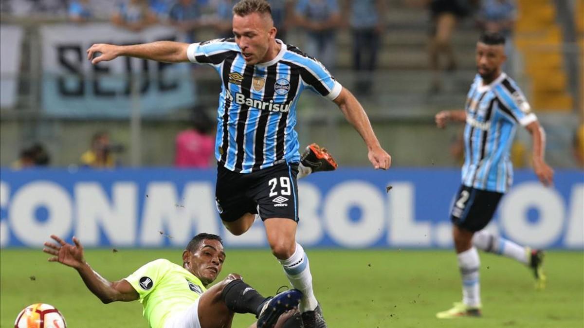 Tite cuenta con Arthur para la selección