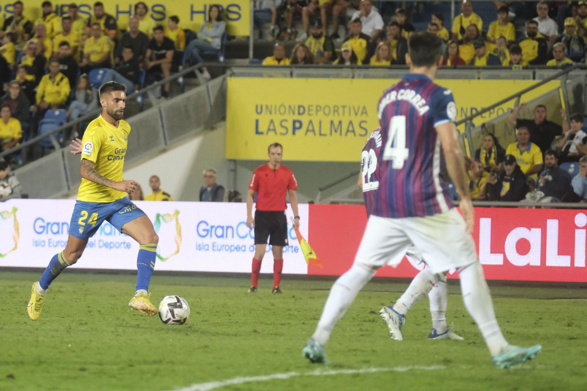 UD LAS PALMAS-SD EIBAR (1-1)