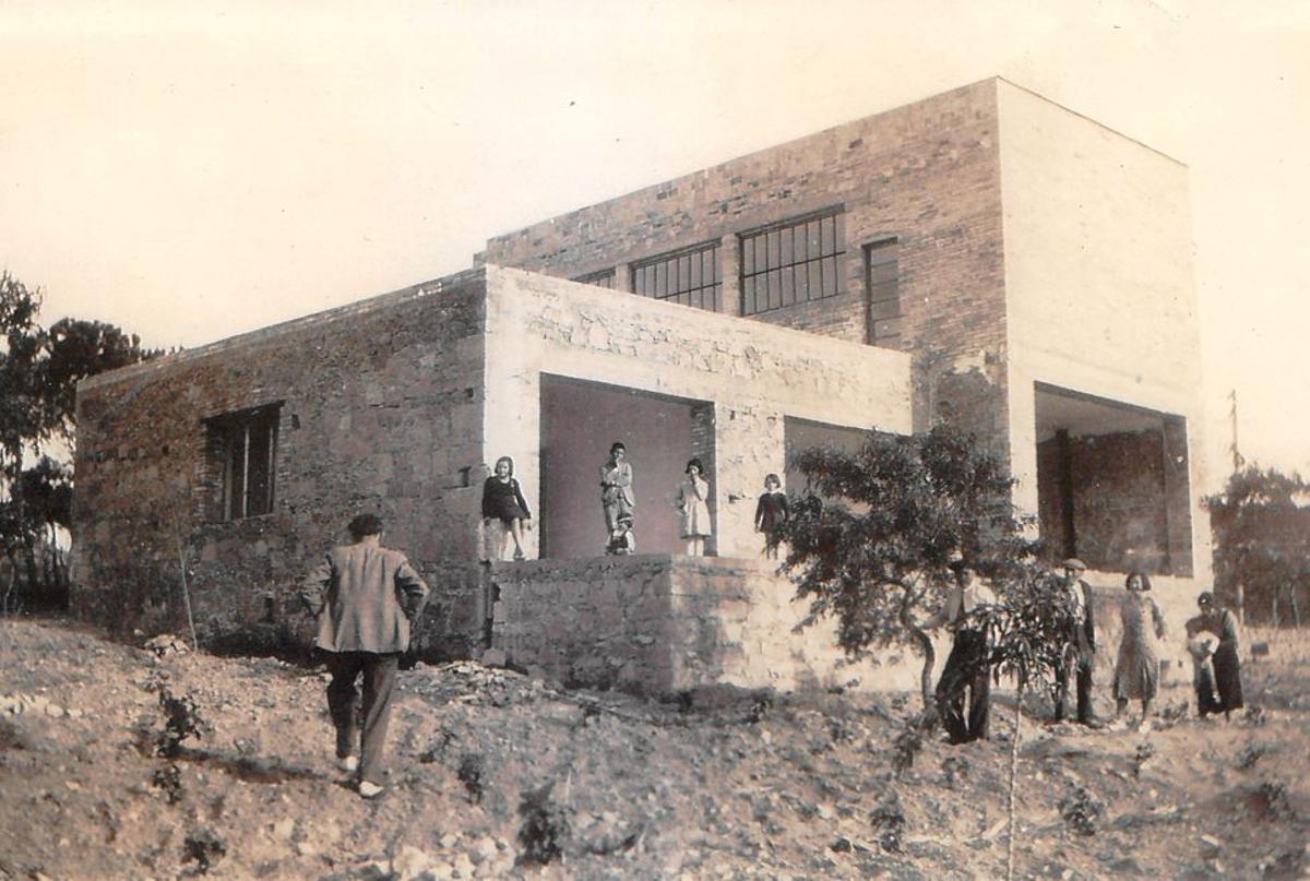 Un aimatge de la casa d el'any 1934, poc després de la seva construcció