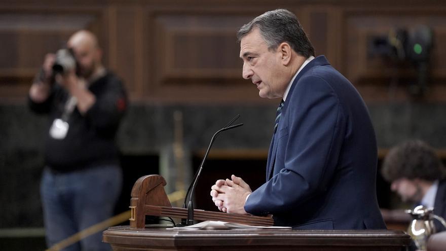 Aitor Esteban se despide del Congreso con un mensaje a los jóvenes: &quot;No den la espalda a la política&quot;
