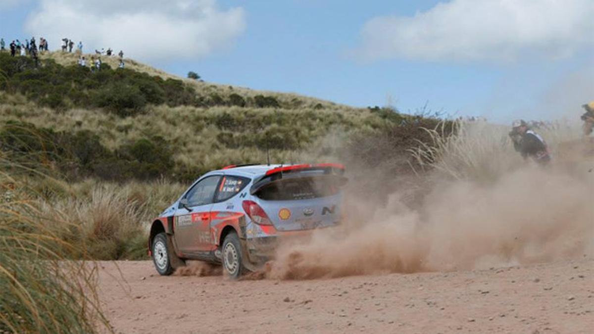 Dani Sordo abandonó en Argentina