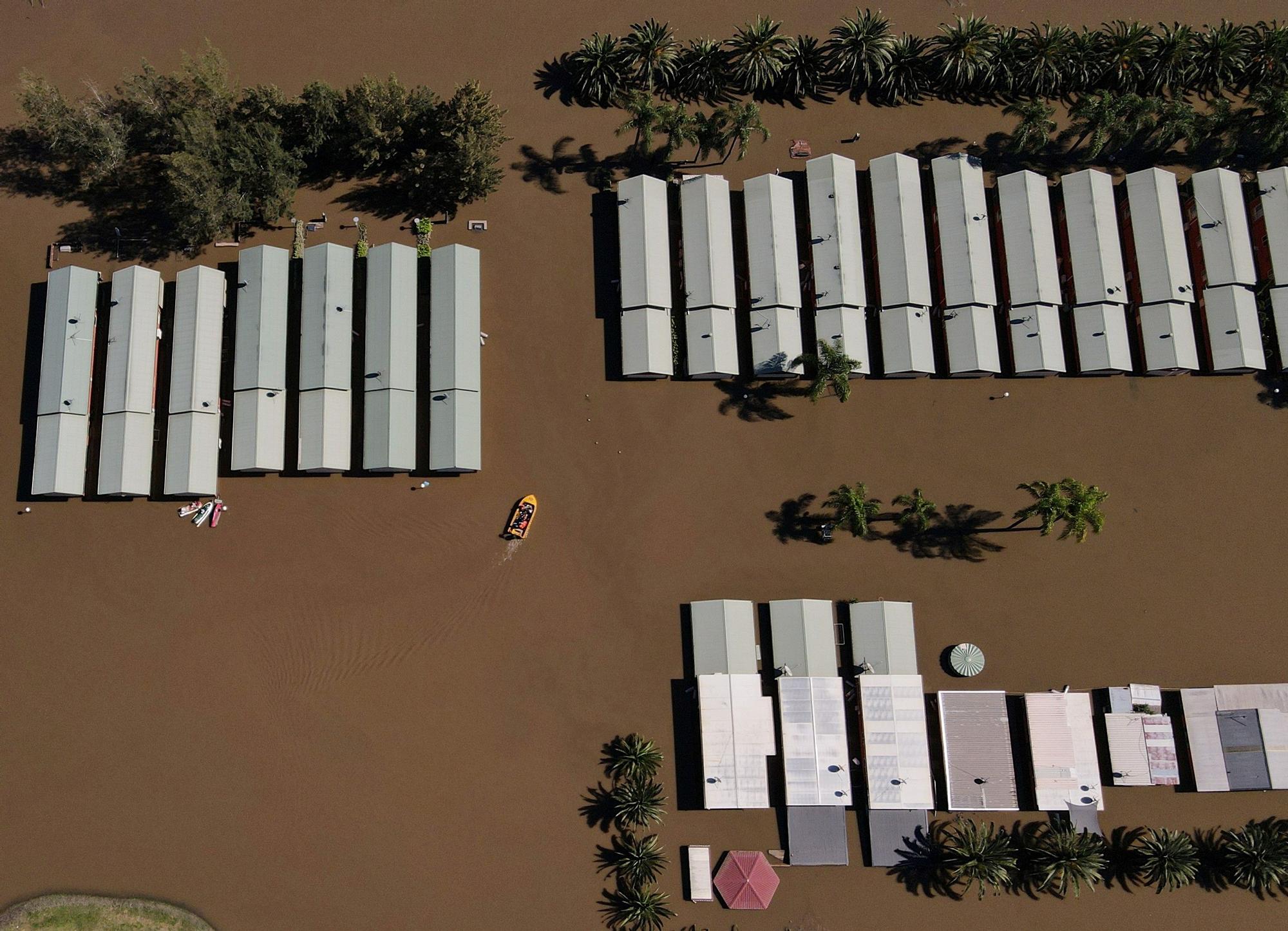 Una imagen aérea de las graves inundaciones en Wisemans Ferry, Australia.