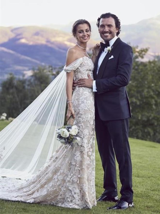 PRONOVIAS VISTE A GABRIELA PALATCHI EN EL DIA DE SU BODA  EN LA FOTO Gabriela Palatchi y Ediz Elhadef