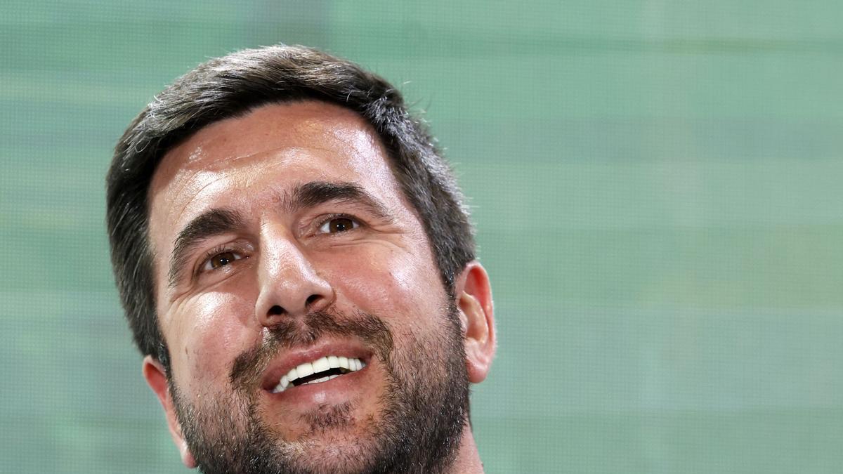 Enrique Riquelme anuncia que en máximo 2-3 días dirá si se presenta a las elecciones del Real Madrid: "Tengo que valorar si merece la pena"
