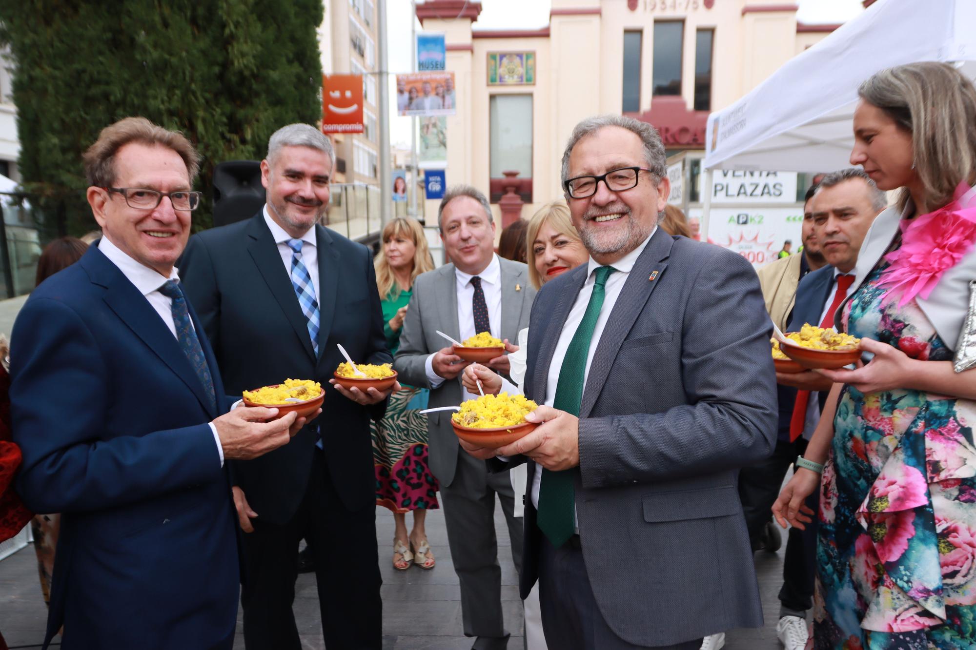 Las fotos del reparto de 7.000 raciones de arroz en Almassora