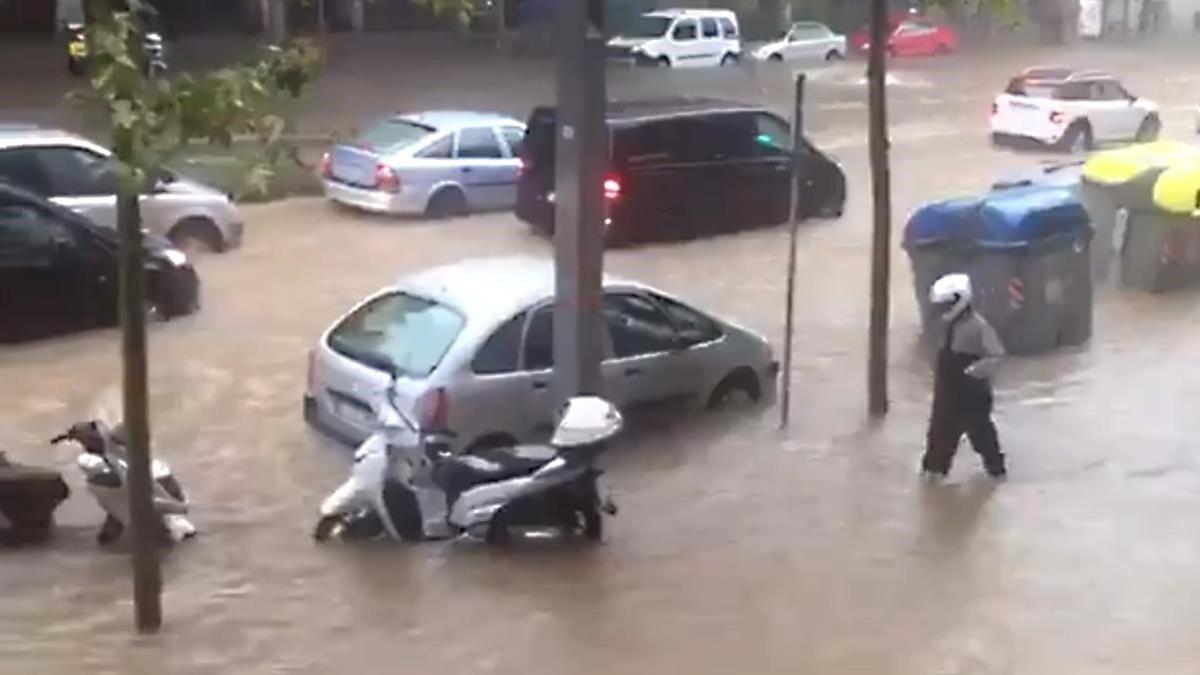 zentauroepp45401456 barcelona   09 10 2018 la avenida del paralelo de nuevo inun181009182452