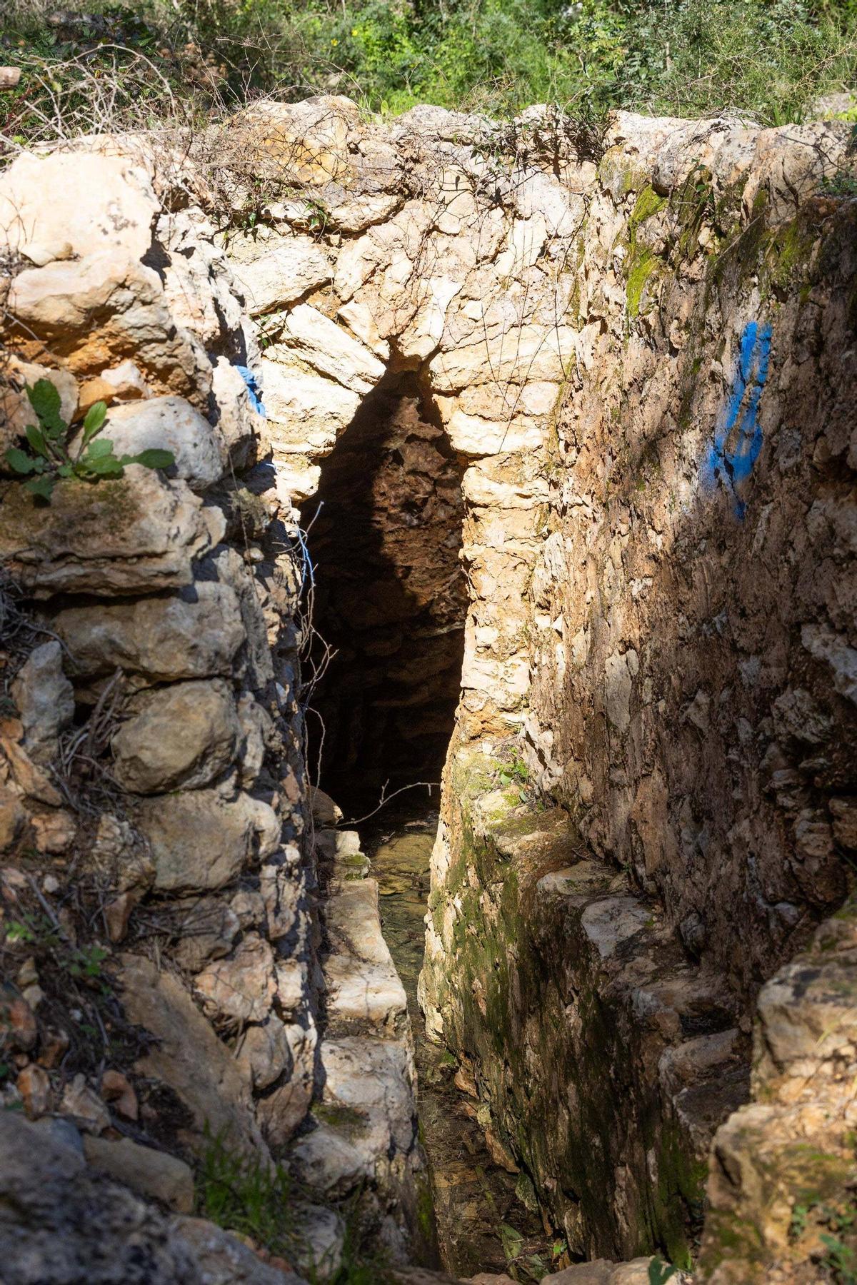 Imágenes de sa Fontassa y el río de Santa Eulària Imágenes de sa Fontassa y el río de Santa Eulària