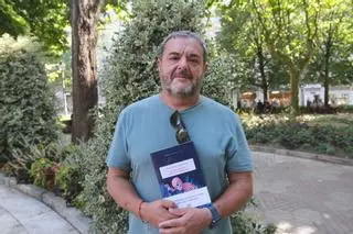 «Ser escritor sempre foi o meu soño» afirma o novelista Óscar Guzmán, autor de 'Só os mortos saben a verdade'