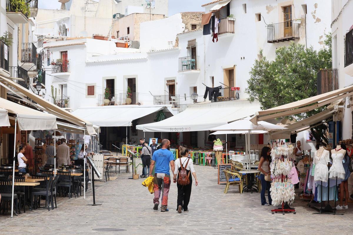 Las obras finalizadas en Dalt Vila por el Ayuntamiento de Ibiza, en imágenes. Las obras finalizadas en Dalt Vila por el Ayuntamiento de Ibiza, en imágenes.